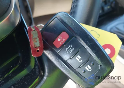 2021 Toyota Highlander Hybrid Xle z USA, uszkodzony, nr VIN 5TDGARAH9MS010940